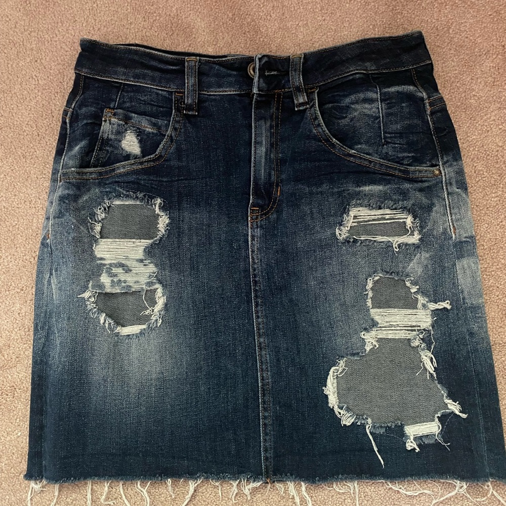 Women’s Guess Brand Jean Skirt Size 26